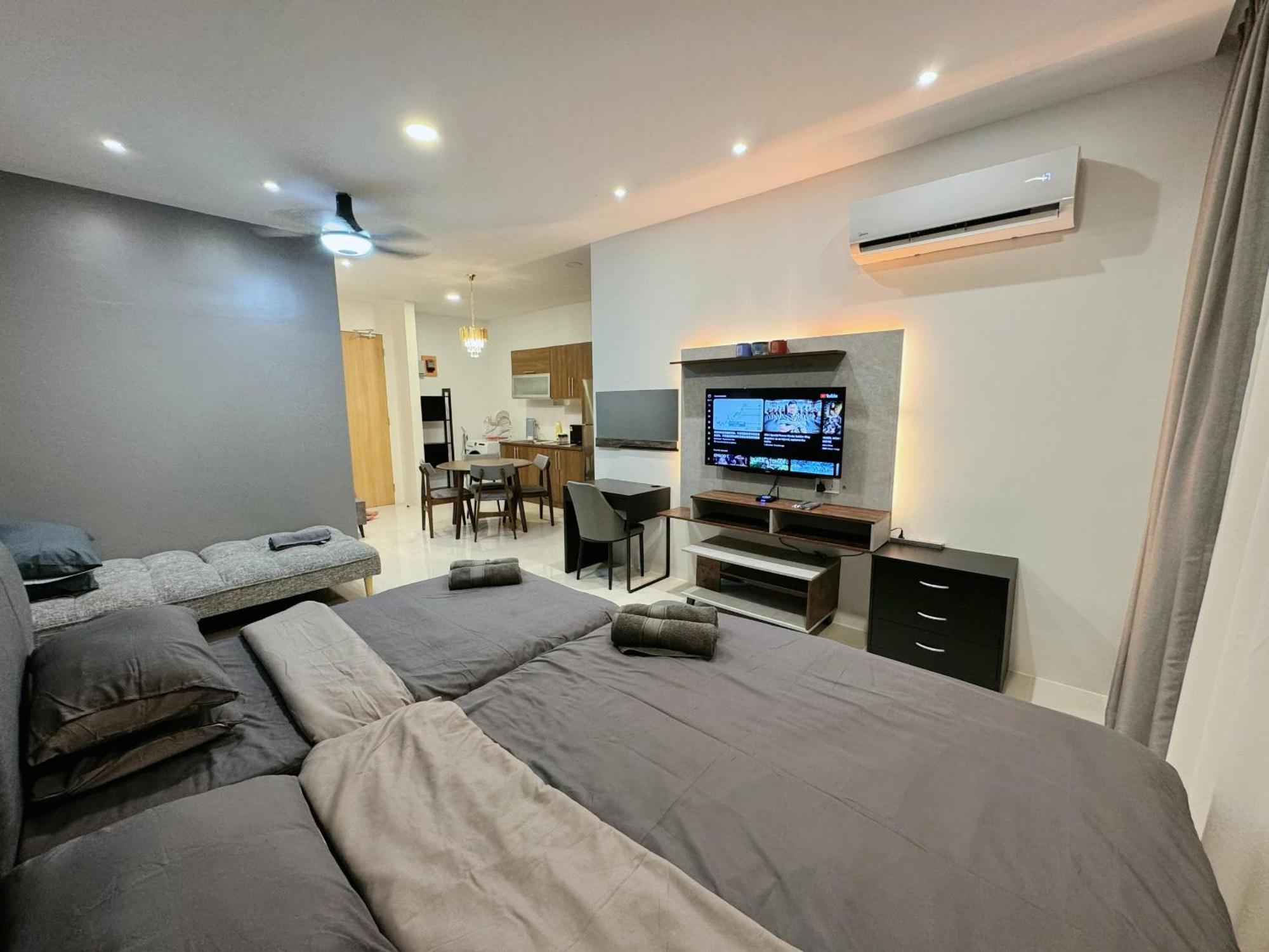 Cozy Comfort 03 - Riverine Diamond 5 Pax Apartment Kuching