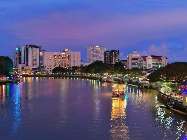 Cozy Comfort 03 - Riverine Diamond 5 Pax Apartment Kuching